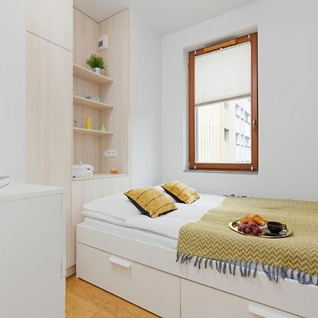 Modern Apartment Near Hilton Varşova Dış mekan fotoğraf